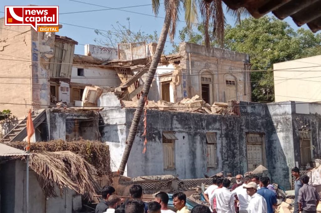 Amreli Jafrabad old building wall collapsed two died