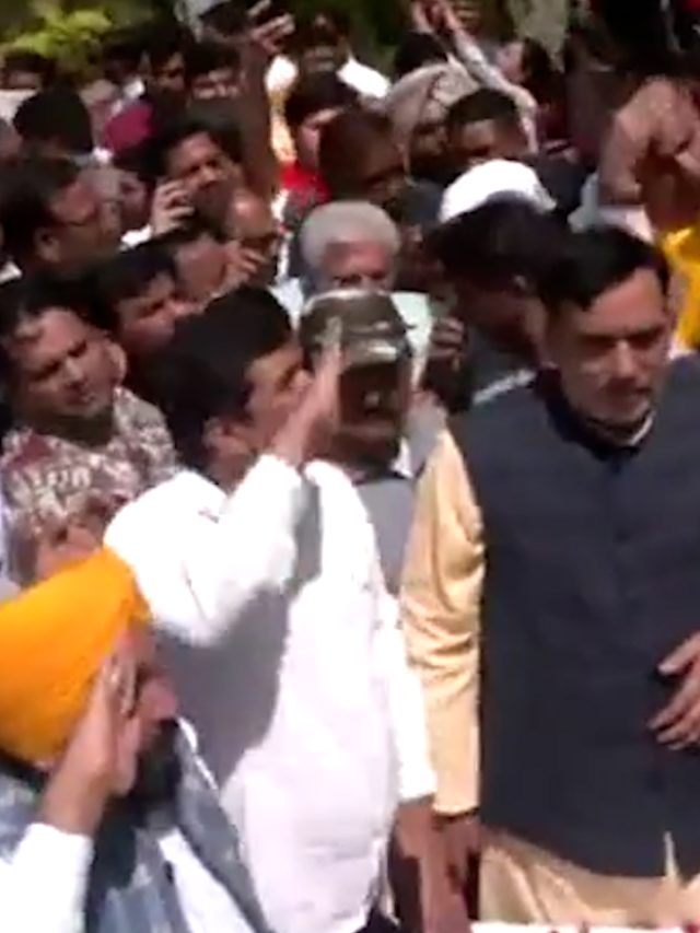 CM of Punjab reached Shaheed Park