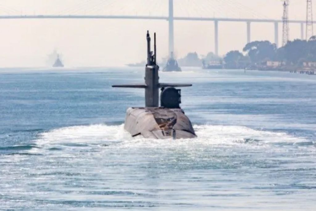 US sent submarine to Israel